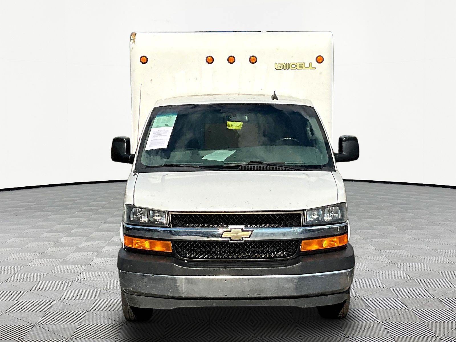Used 2020 Chevrolet Express 3500 w/ Power Convenience Package RWD image 2