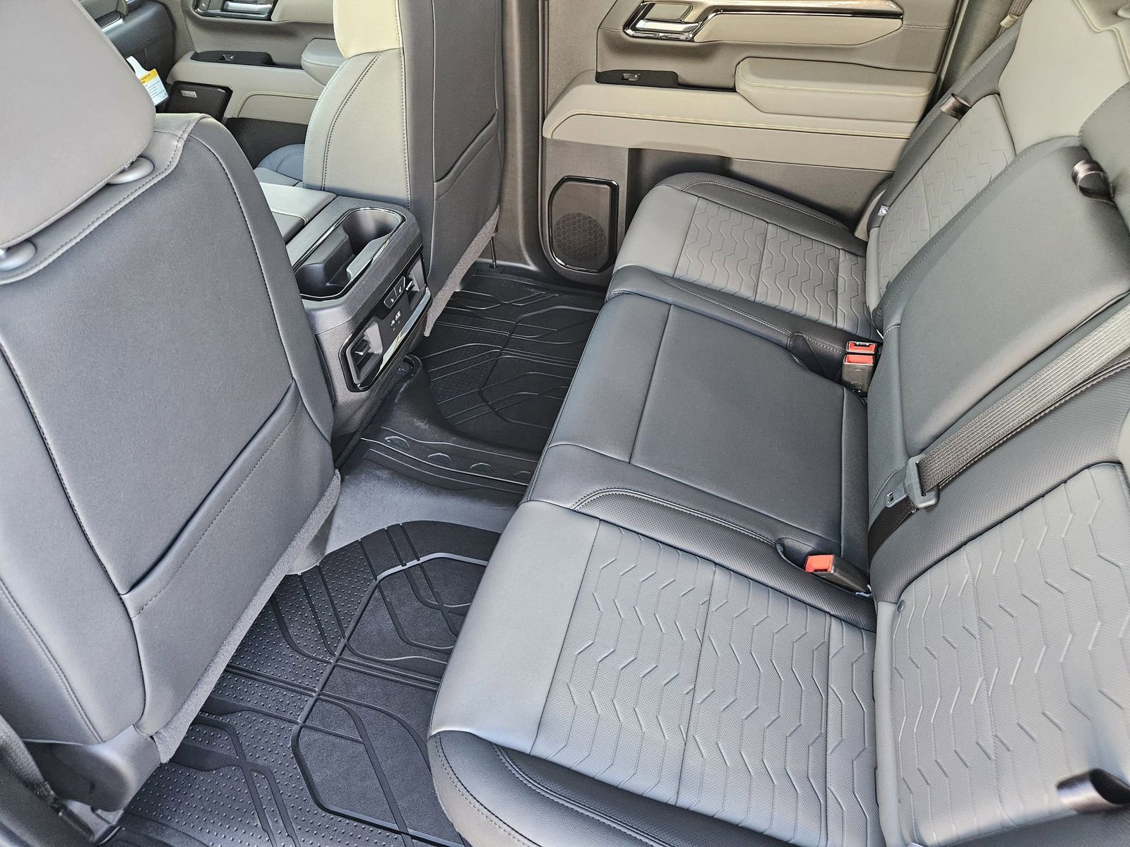 New 2026 Chevrolet Silverado 2500 ZR2 image 28