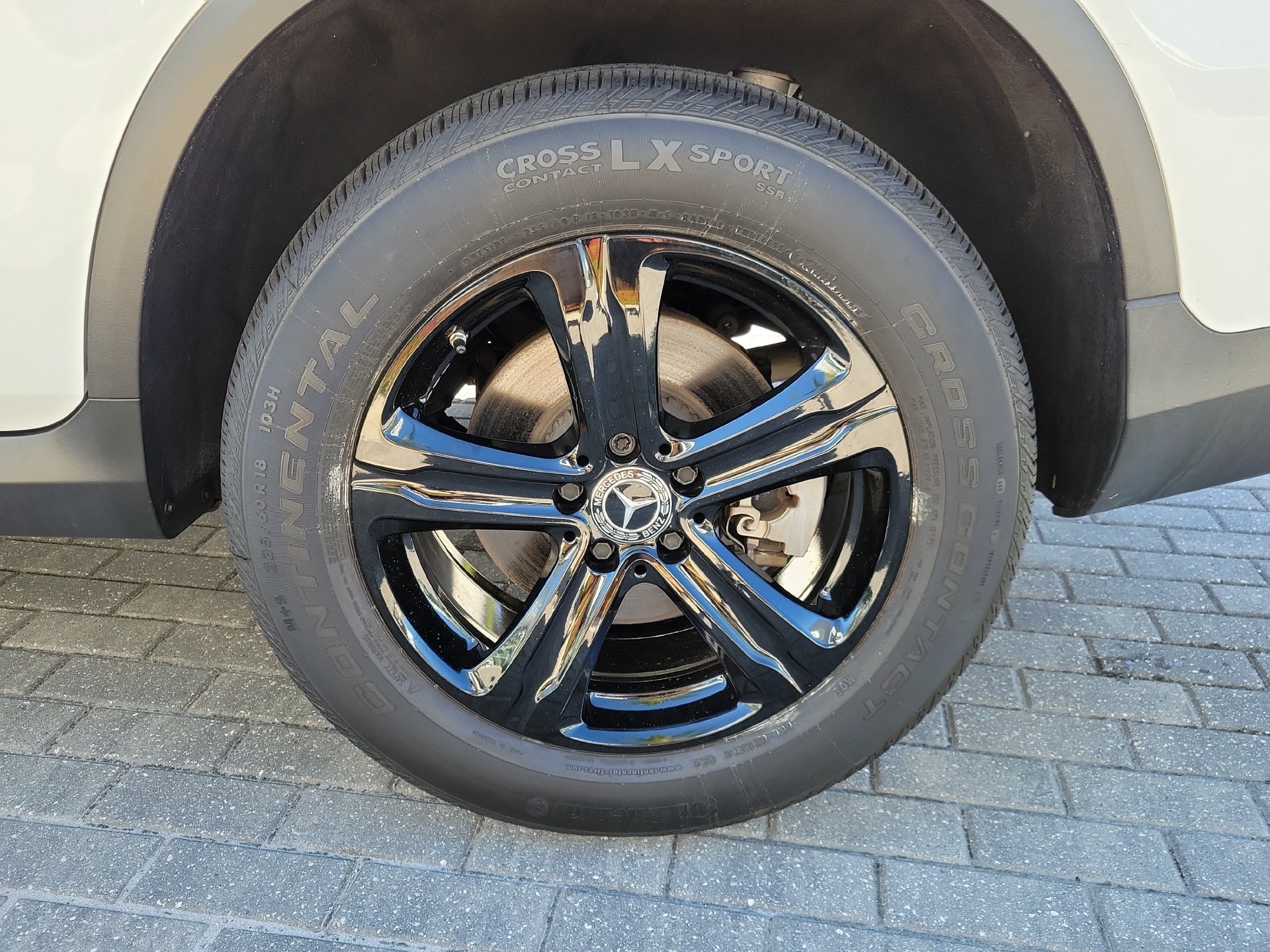 Used 2021 Mercedes-Benz GLC 300 w/ Premium Package image 9
