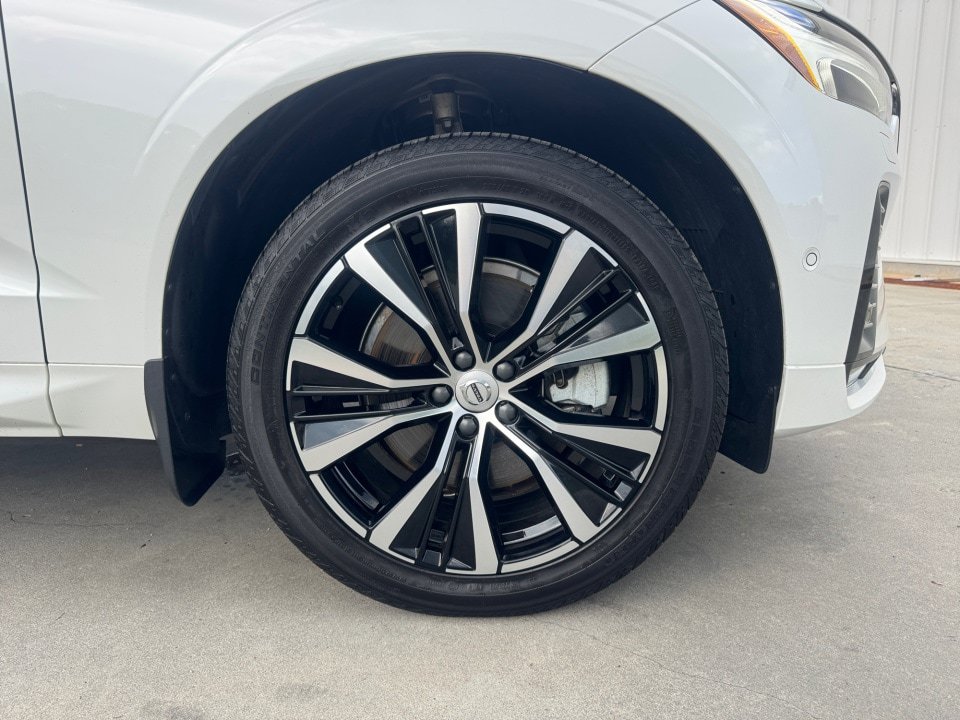 Certified 2024 Volvo XC60 B5 Ultimate AWD/4WD image 25