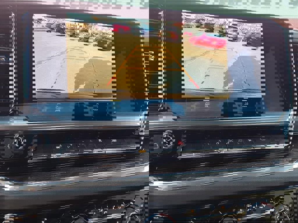 Used 2023 Chevrolet Silverado 1500 LT image 19