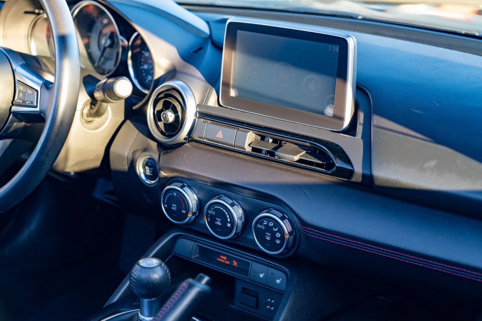 Used 2016 MAZDA MX-5 Miata Grand Touring RWD image 20
