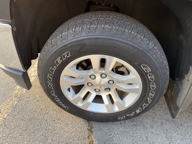 Used 2018 Chevrolet Silverado 1500 LT w/ All Star Edition image 11
