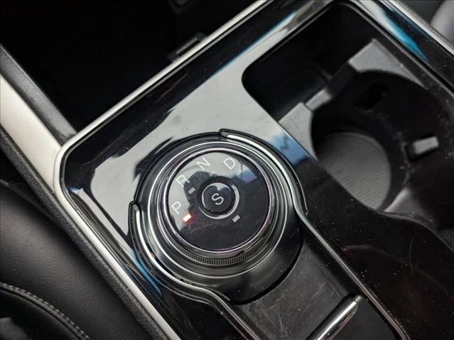 Used 2020 Ford Edge SEL image 12