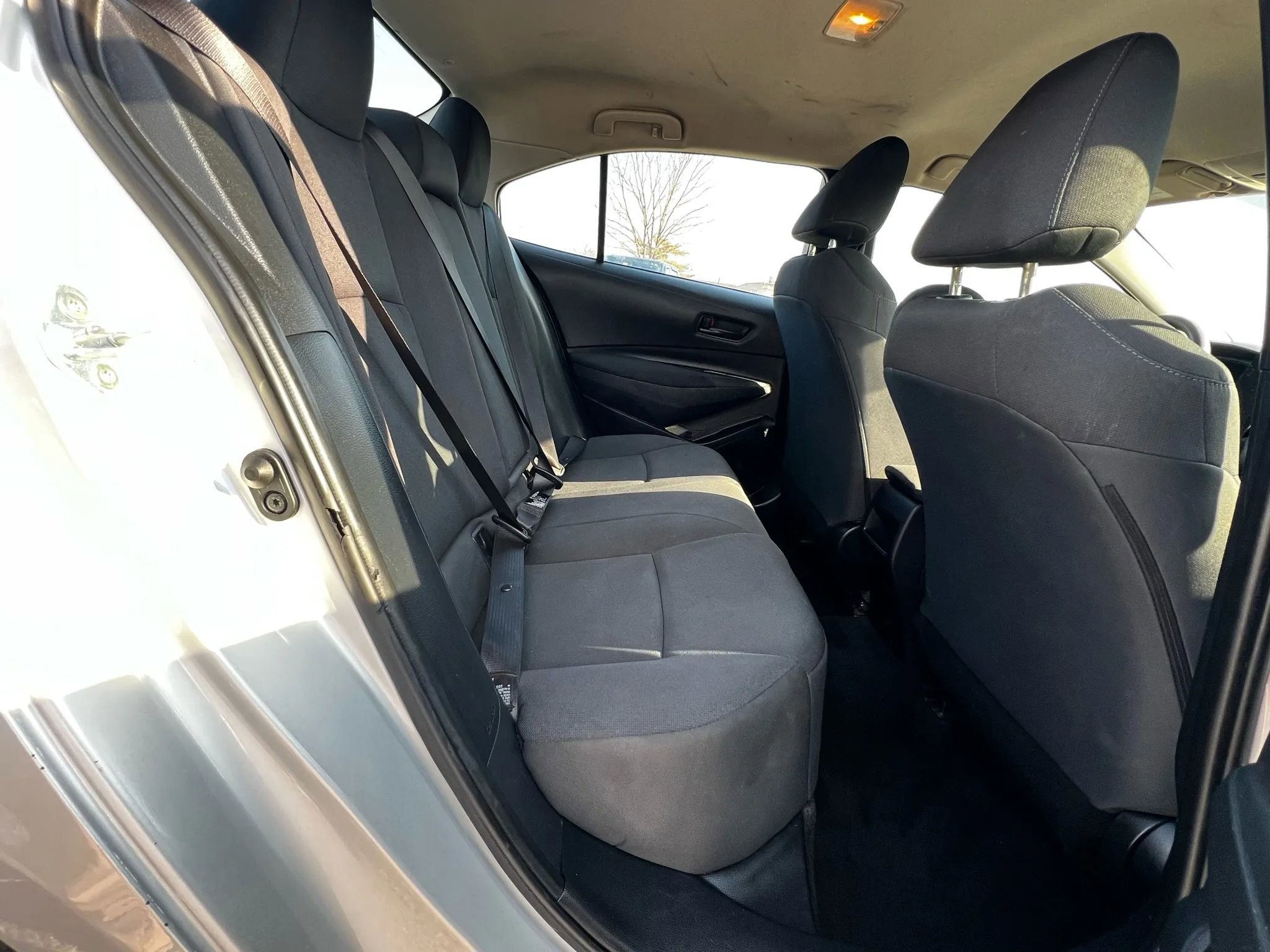 Used 2022 Toyota Corolla LE image 13