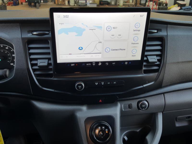 Used 2022 Ford E-Transit 148 High Roof Extended image 17