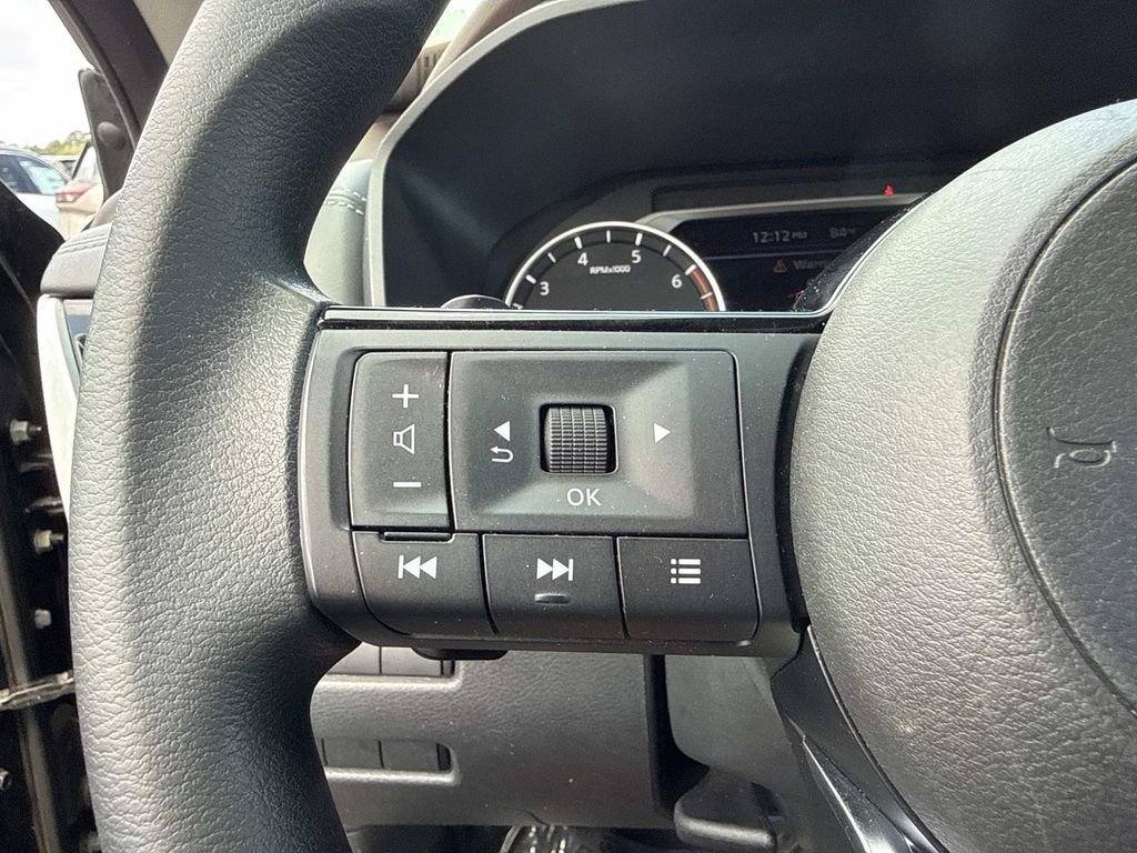 Certified 2021 Nissan Rogue SV image 31