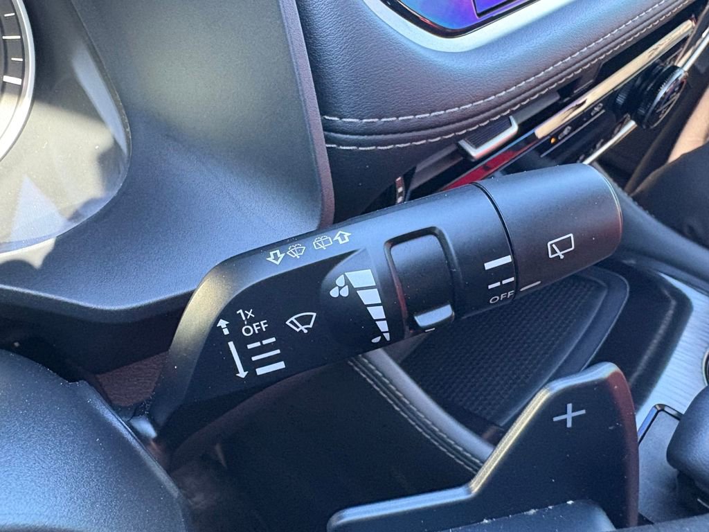 Used 2023 Nissan Rogue SL w/ SL Premium Package image 29