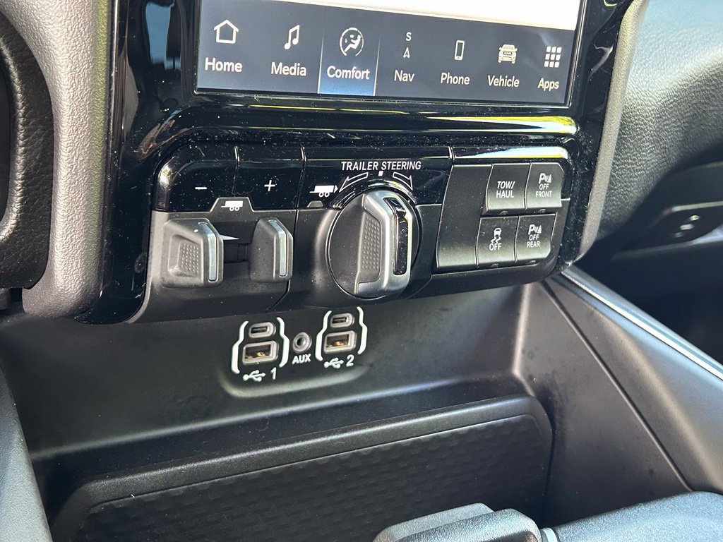 Used 2023 RAM 1500 Laramie RWD image 31