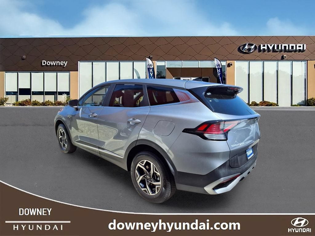 Used 2024 Kia Sportage LX AWD/4WD image 4