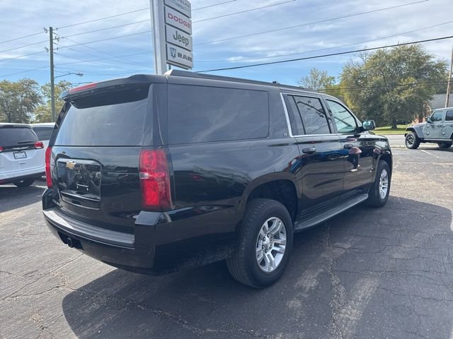 Used 2019 Chevrolet Suburban LT RWD image 2