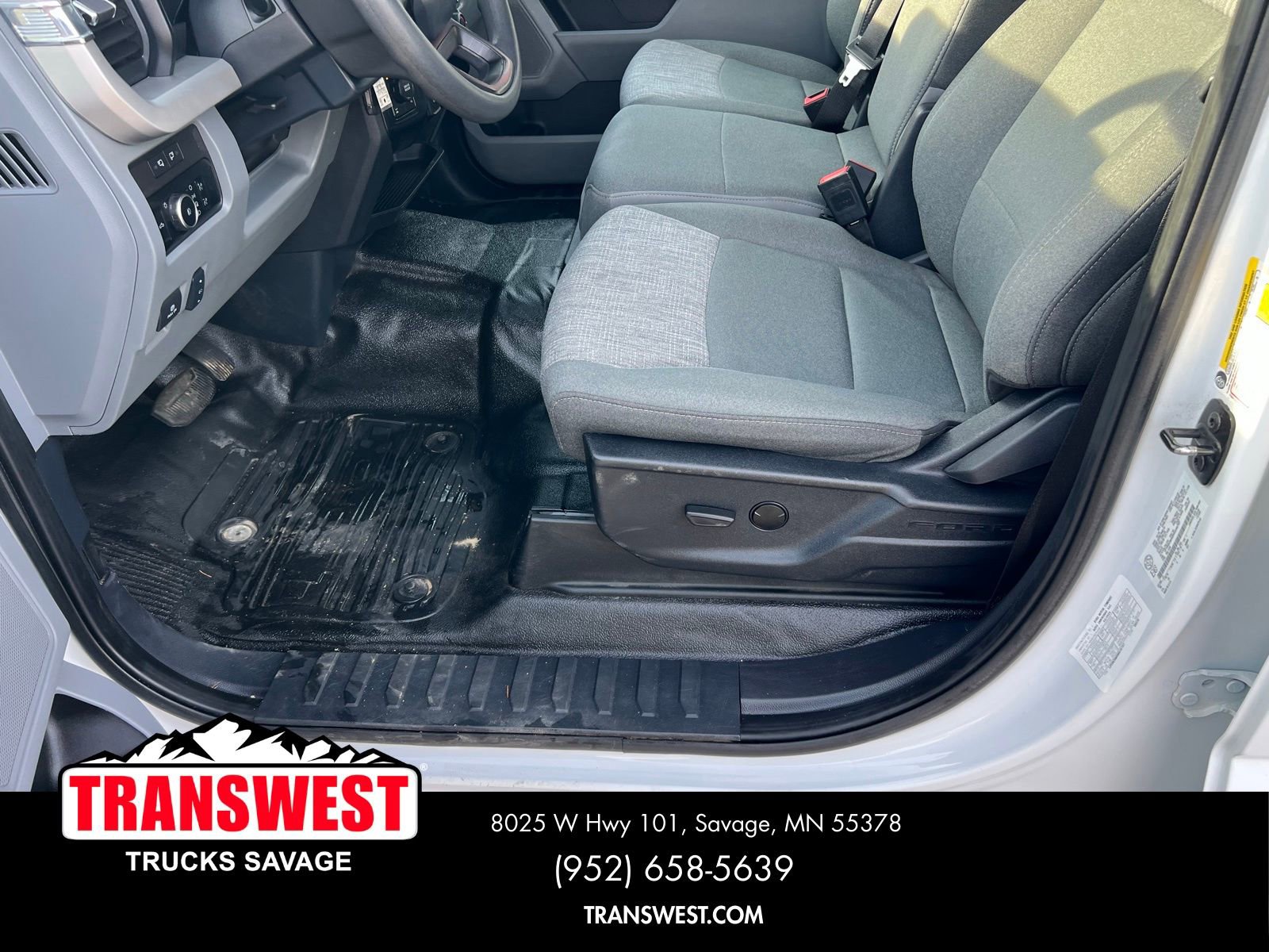 Used 2024 Ford F350 XLT w/ FX4 Off-Road Package image 15