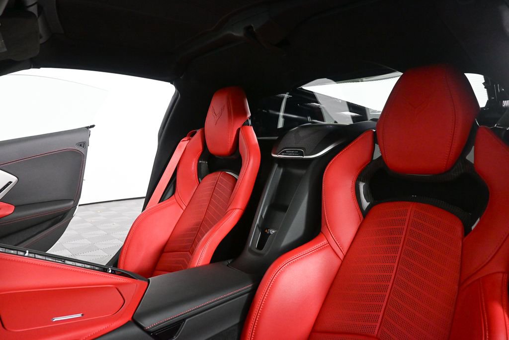 Used 2022 Chevrolet Corvette Stingray Premium Cpe w/ Z51 Performance Package image 5