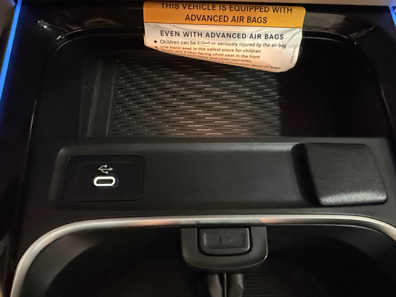 Used 2026 Mercedes-Benz GLB 250 image 25
