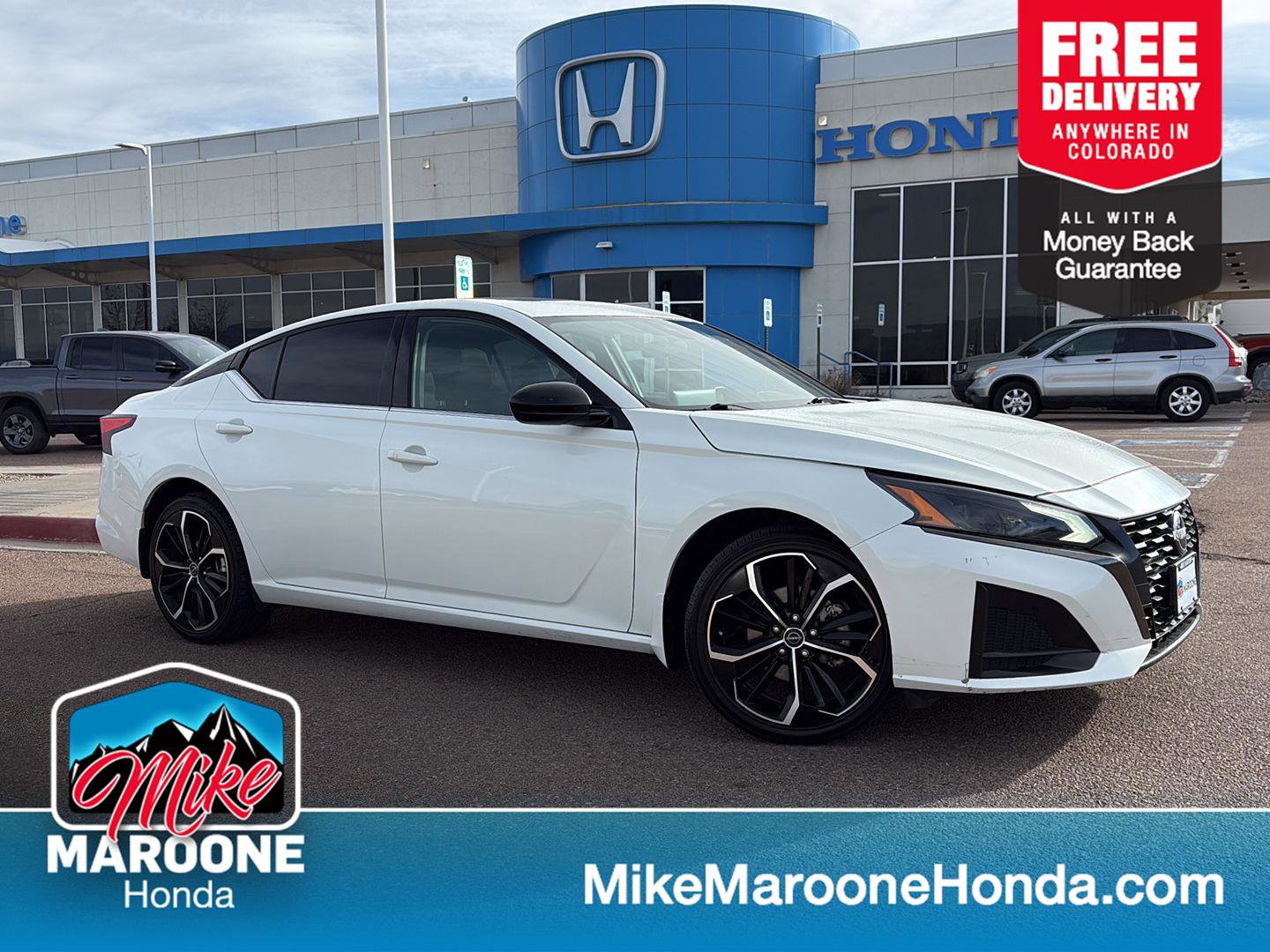 Used 2023 Nissan Altima 2.5 SR w/ SR Premium Package image 1