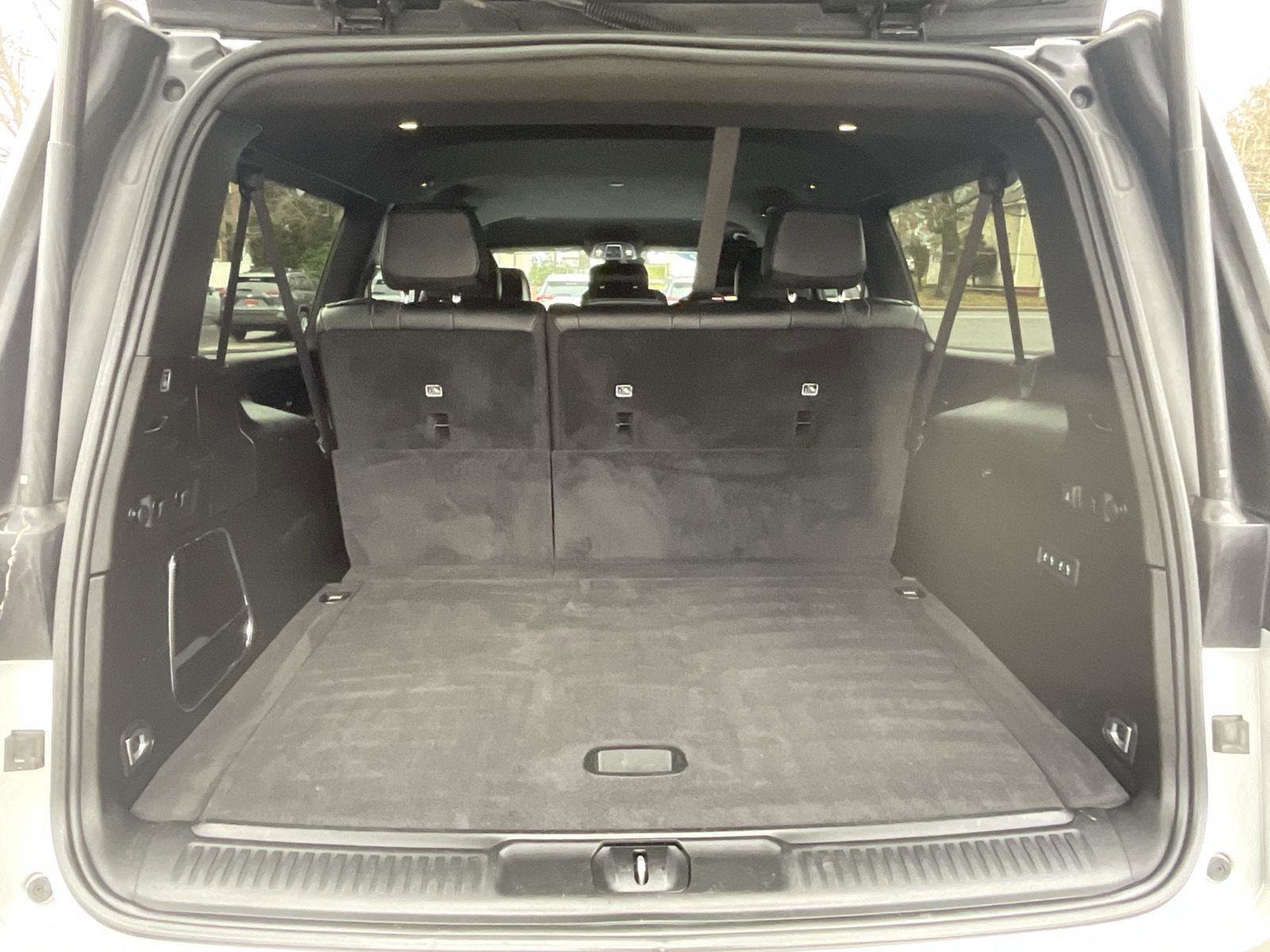 Used 2023 Jeep Wagoneer L Series II image 27