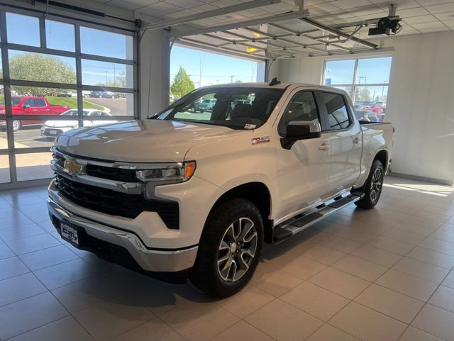 New 2026 Chevrolet Silverado 1500 LT AWD/4WD image 3