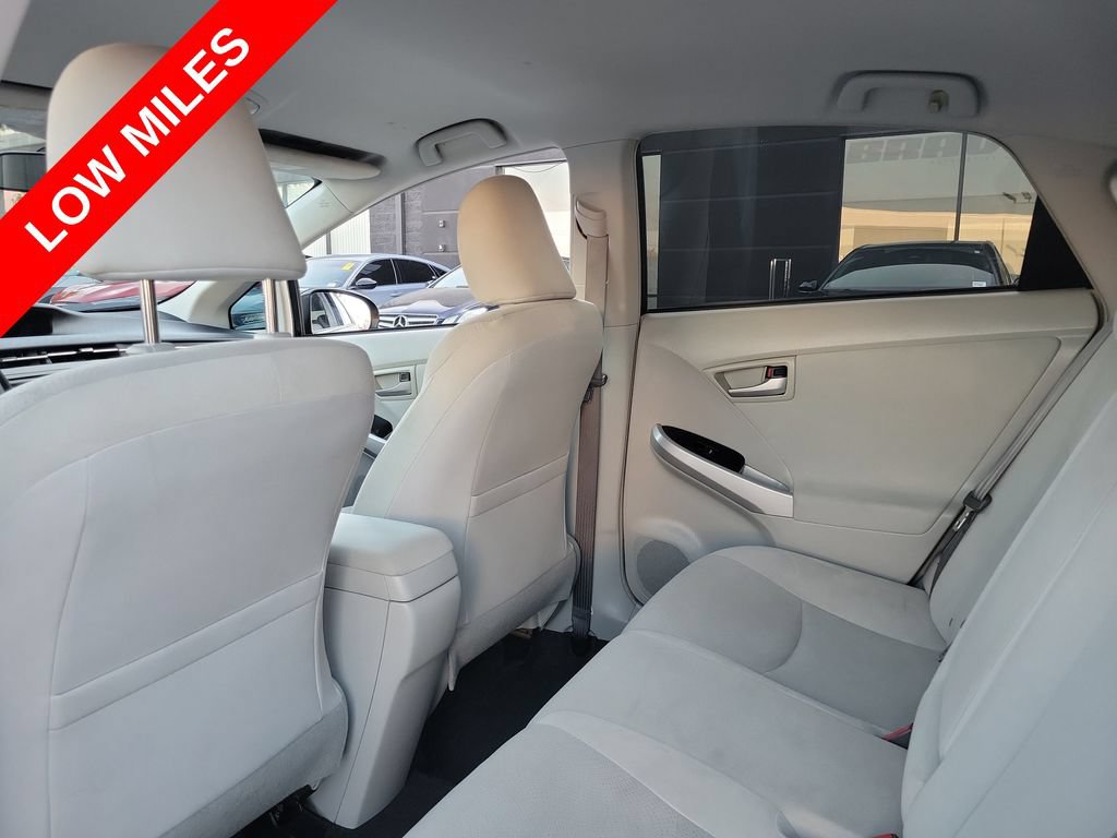Used 2015 Toyota Prius Three FWD image 15