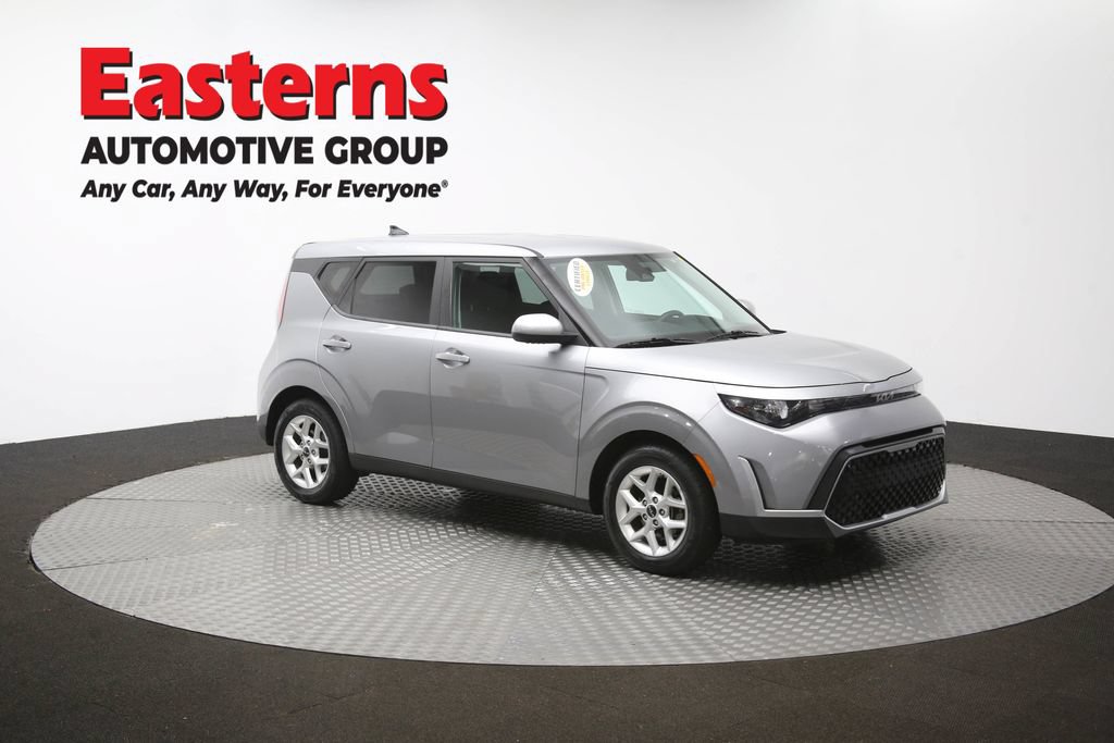 Used 2023 Kia Soul LX w/ Option Group 015 FWD image 48