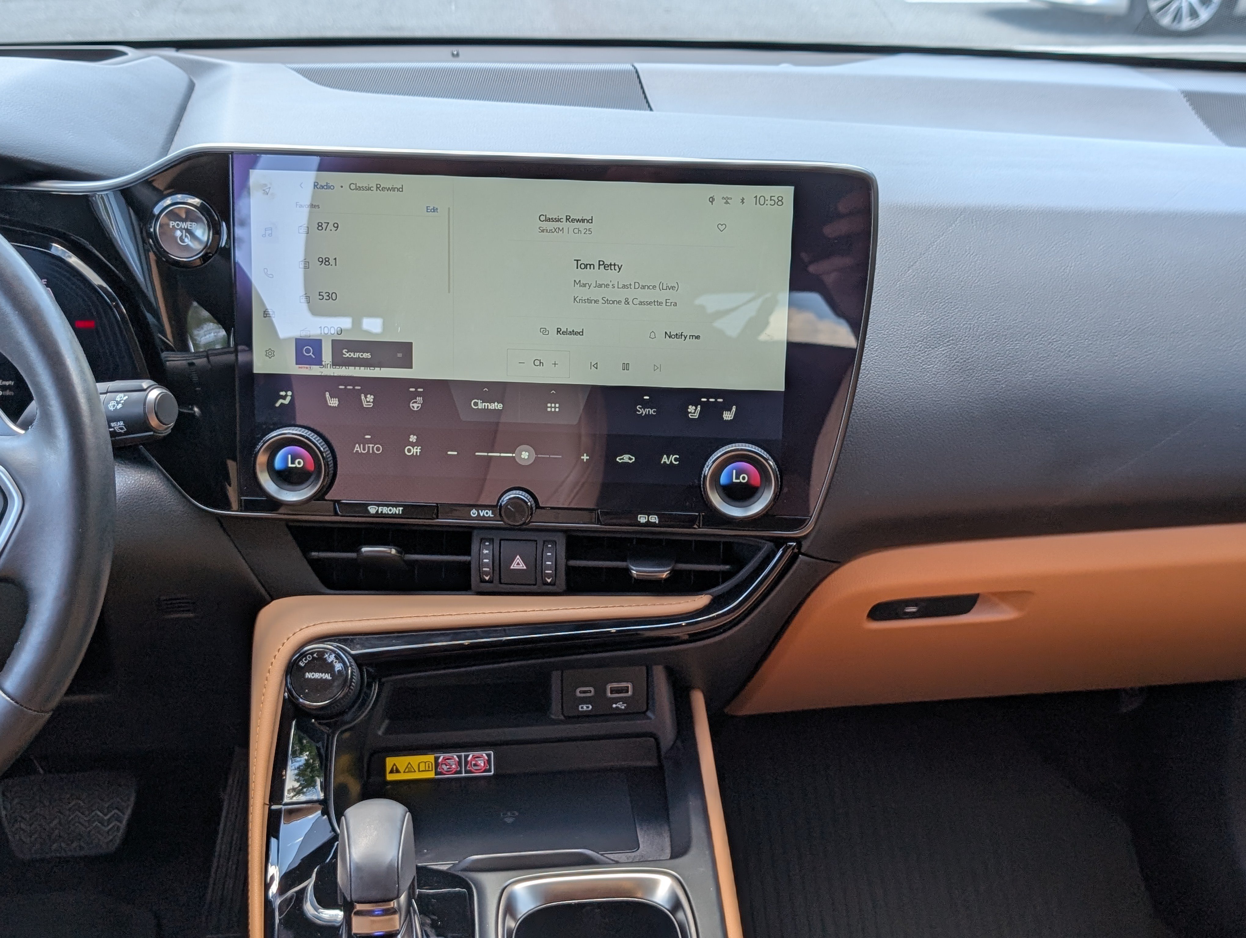 Certified 2024 Lexus NX 350h AWD image 18