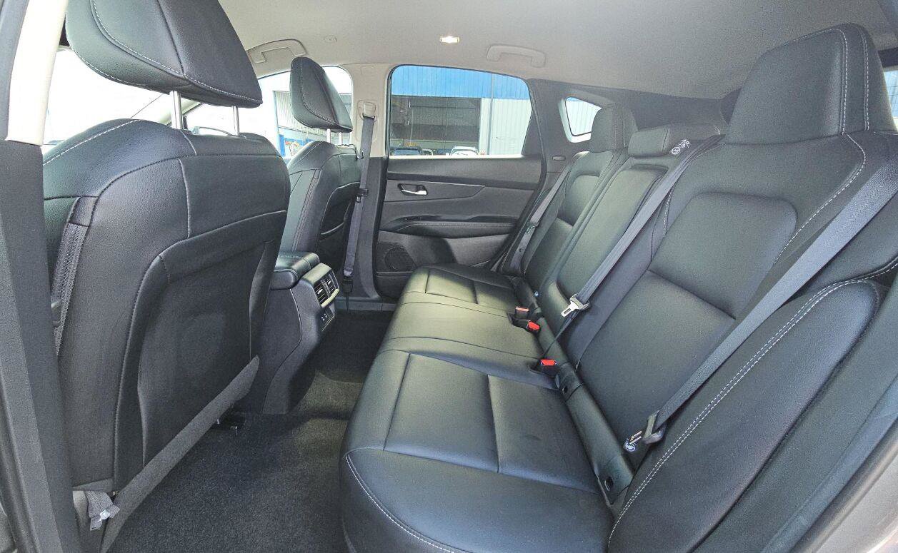 Used 2025 Nissan Murano SV w/ Cargo Package AWD/4WD image 5