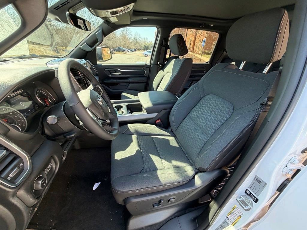 New 2026 RAM 1500 Big Horn AWD/4WD image 15