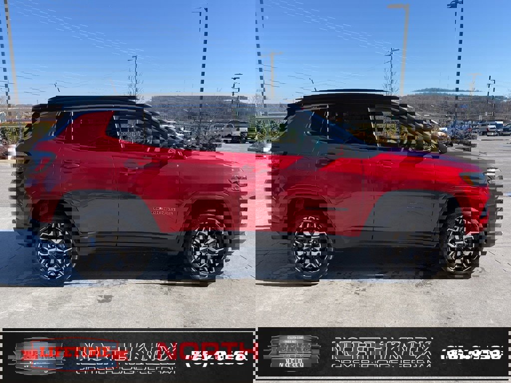 Used 2025 Jeep Compass Limited image 20