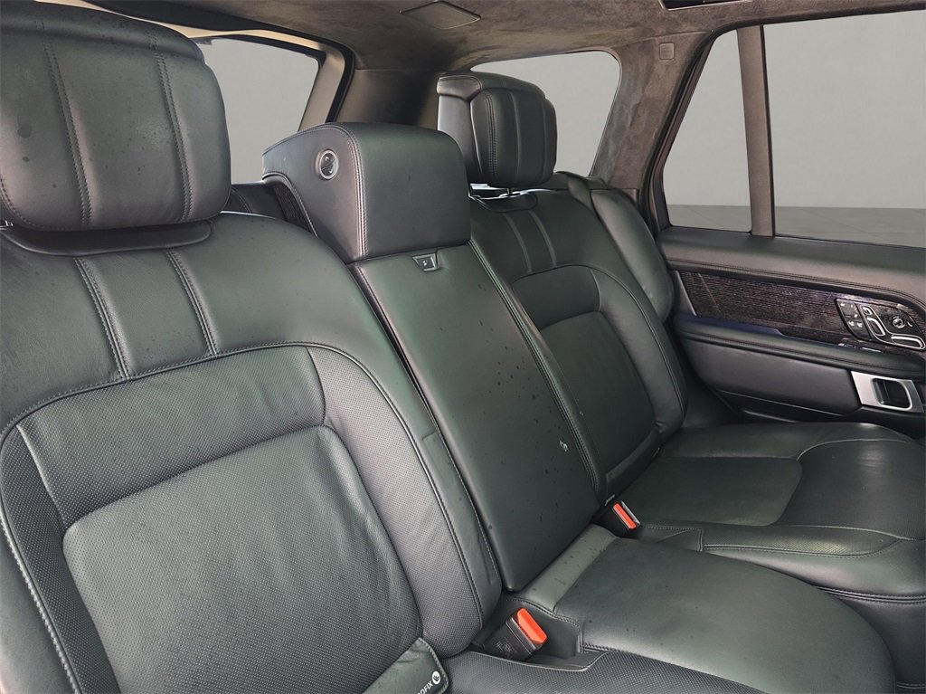 Used 2020 Land Rover Range Rover Autobiography image 17