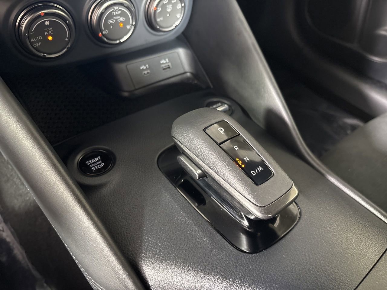 Used 2025 Nissan Z Performance w/ Floor Mat Package image 18