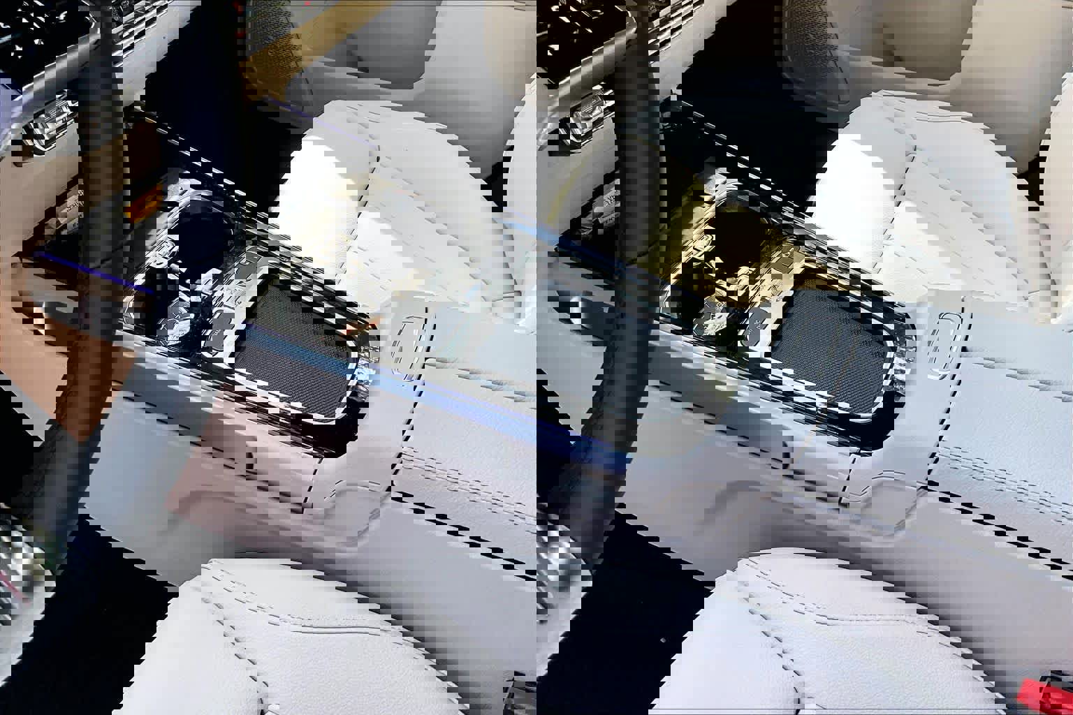 New 2026 Mercedes-Benz GLB 250 4MATIC image 11