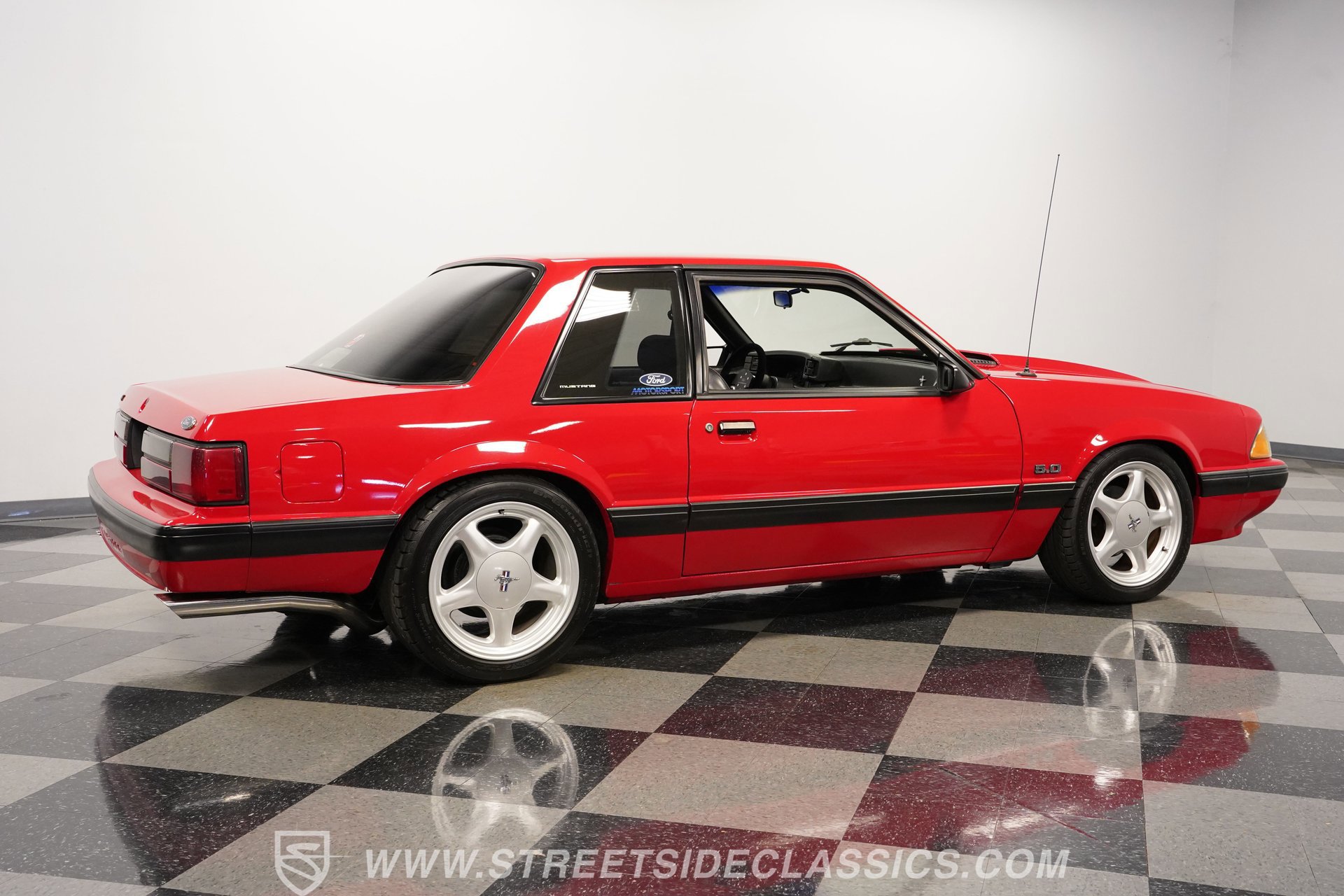 Used 1991 Ford Mustang LX RWD image 13