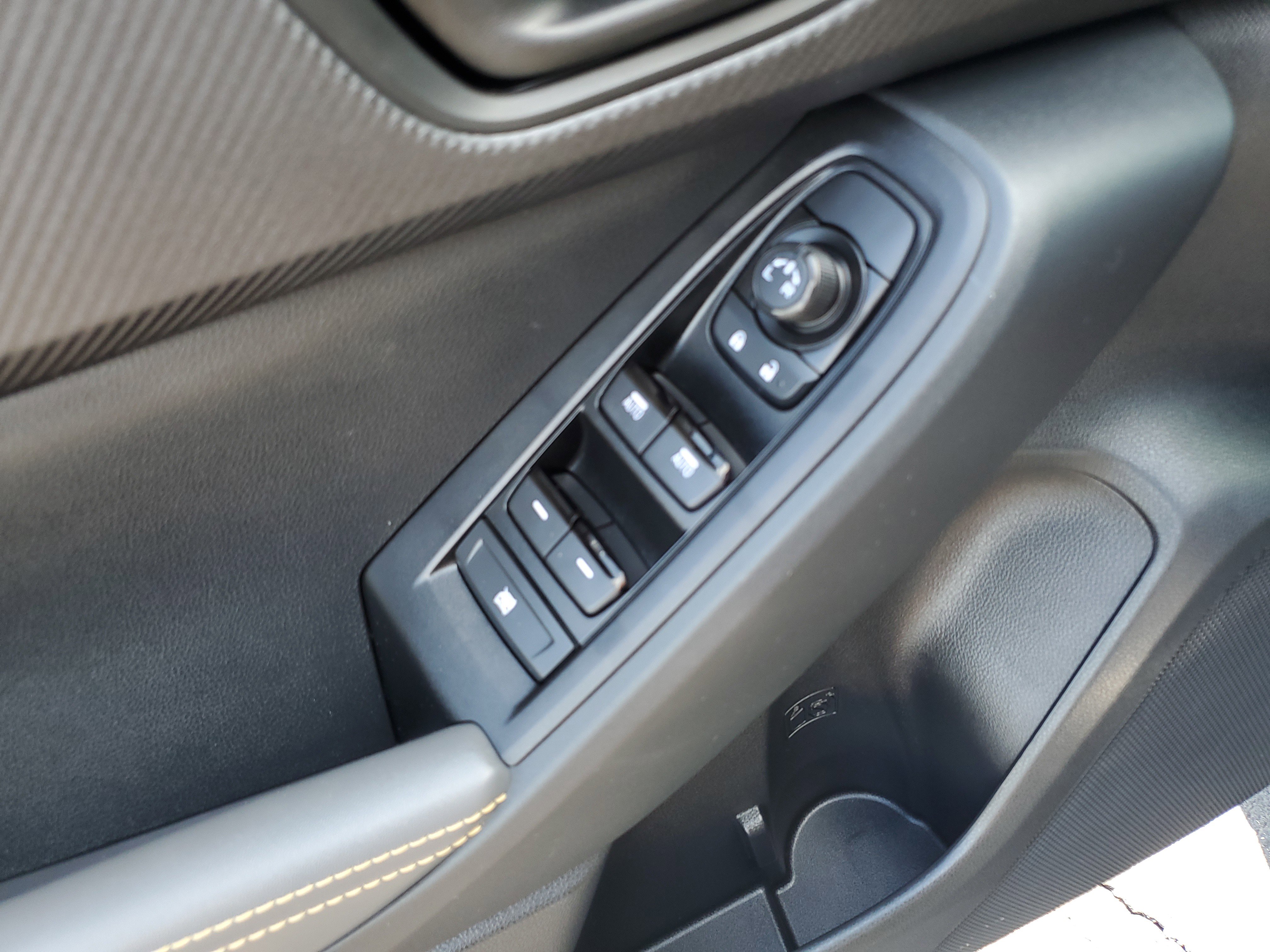 Certified 2025 Subaru Crosstrek 2.5i Sport AWD/4WD image 19