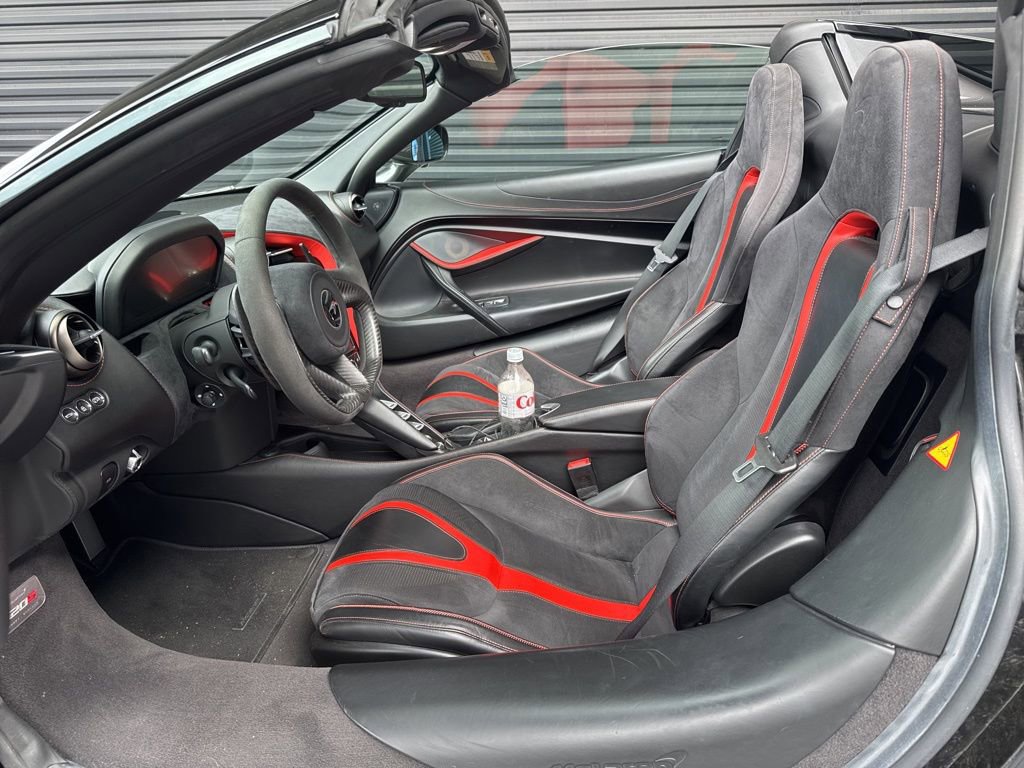 Used 2020 McLaren 720S Performance image 5