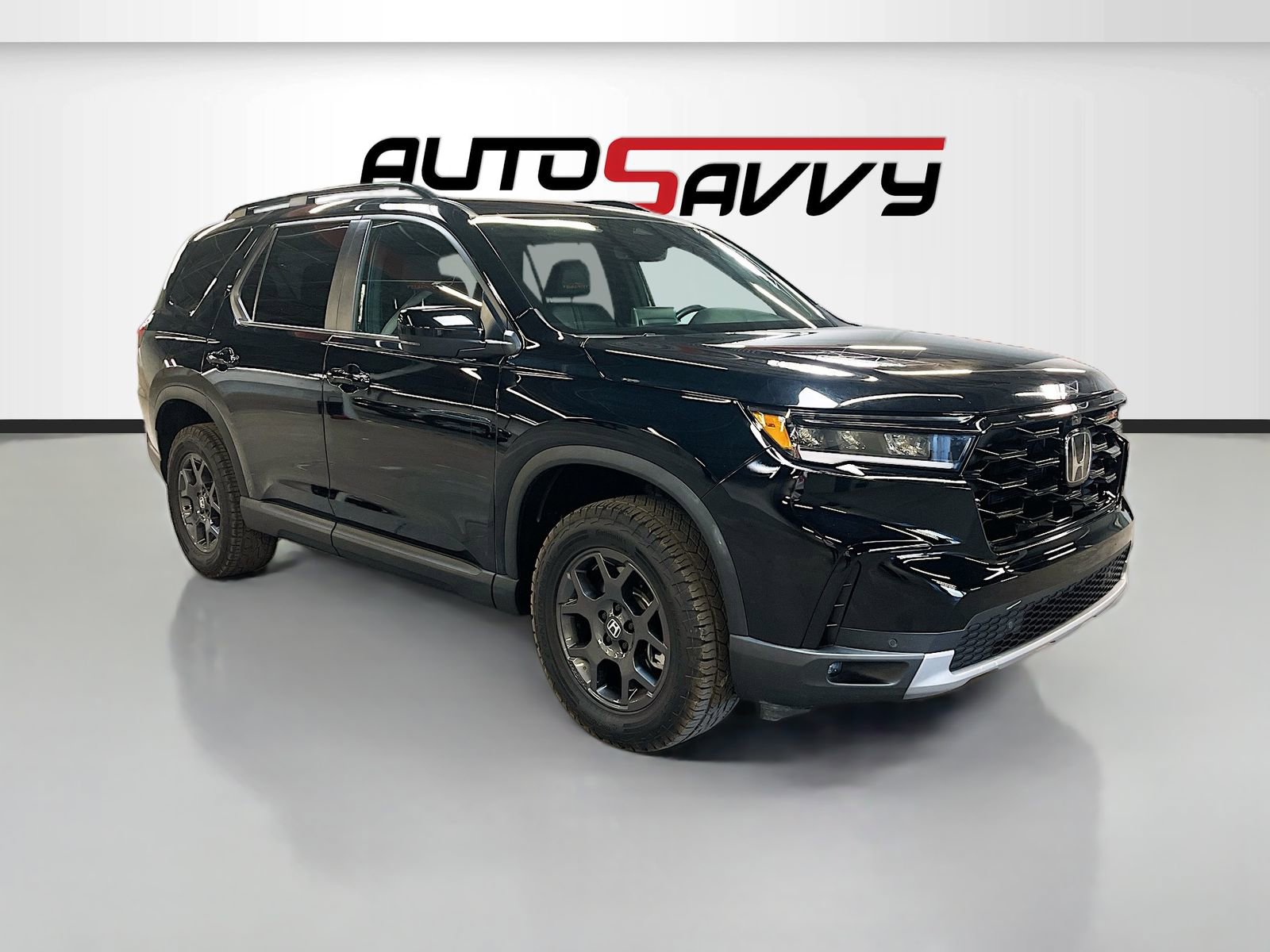 Used 2025 Honda Pilot TrailSport
