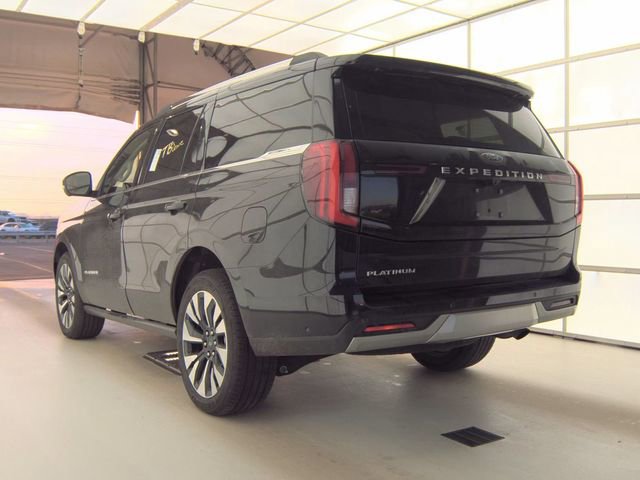 Used 2025 Ford Expedition Platinum w/ Driver's Package image 3