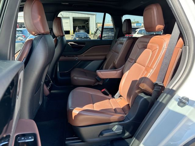 Used 2025 Lincoln Aviator Reserve image 18