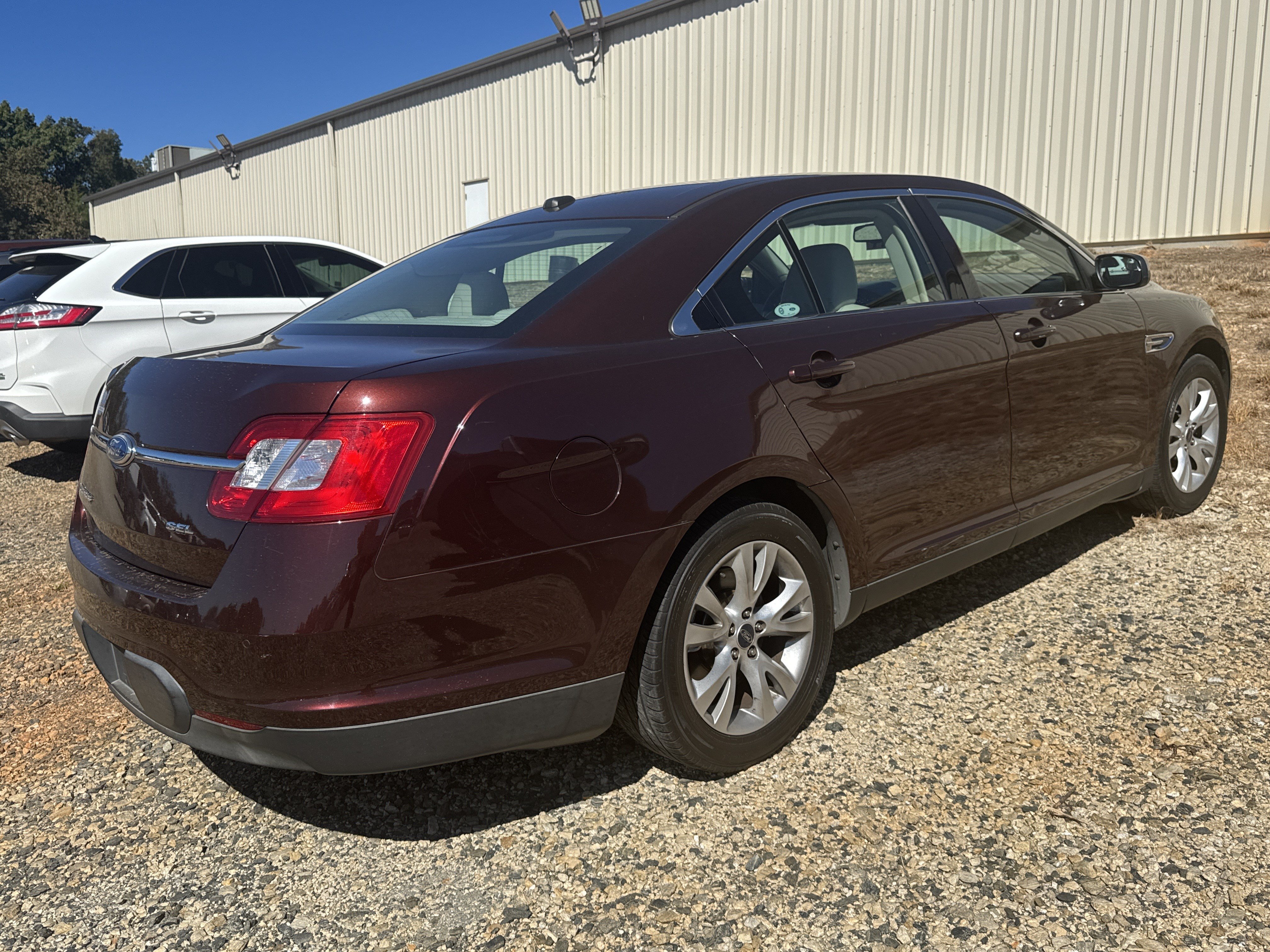 Used 2012 Ford Taurus SEL FWD image 5
