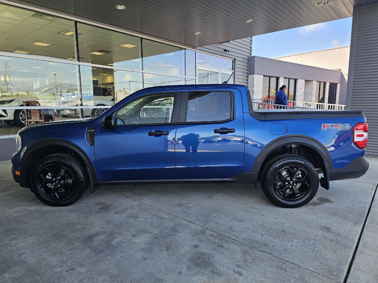 Used 2024 Ford Maverick XLT w/ XLT Luxury Package AWD/4WD image 2