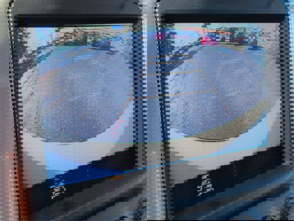 Used 2020 Chevrolet Silverado 1500 LT w/ Convenience Package image 15