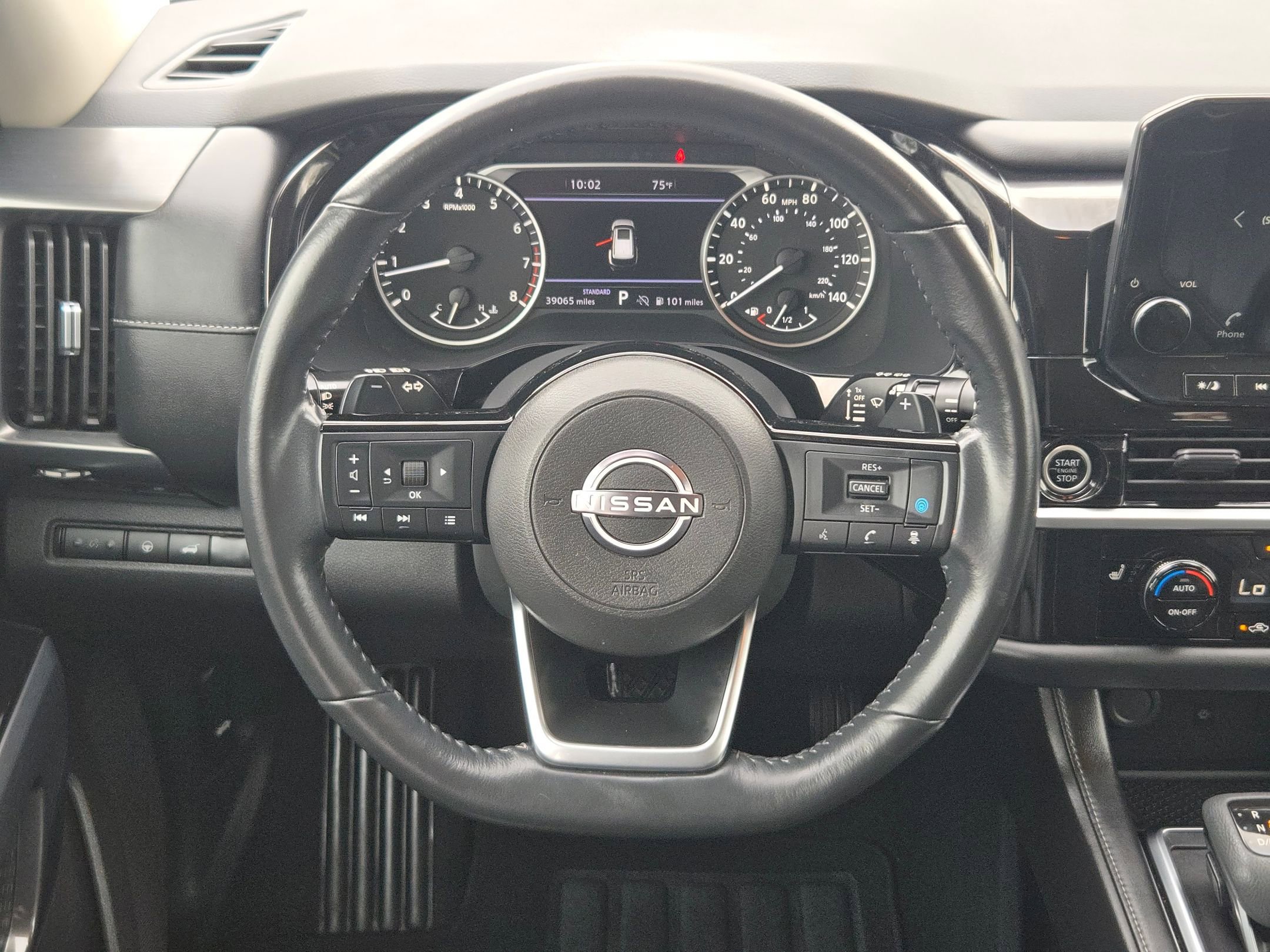 Certified 2023 Nissan Pathfinder SL w/ Black Appearance Package image 19