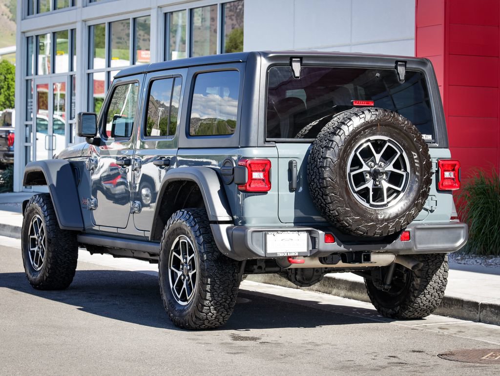 Used 2025 Jeep Wrangler Unlimited Rubicon AWD/4WD image 5