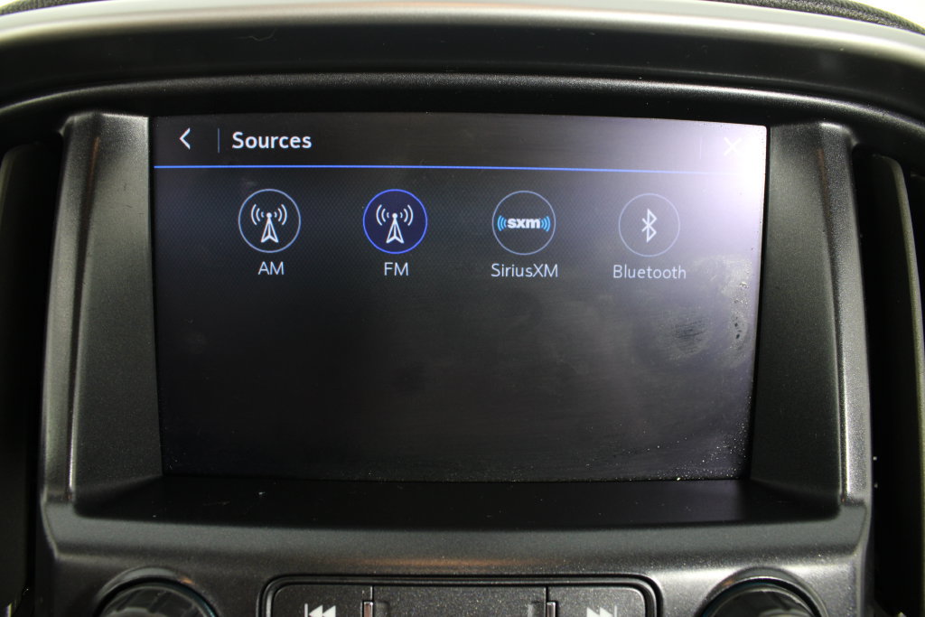 Used 2022 Chevrolet Colorado LT AWD/4WD image 5