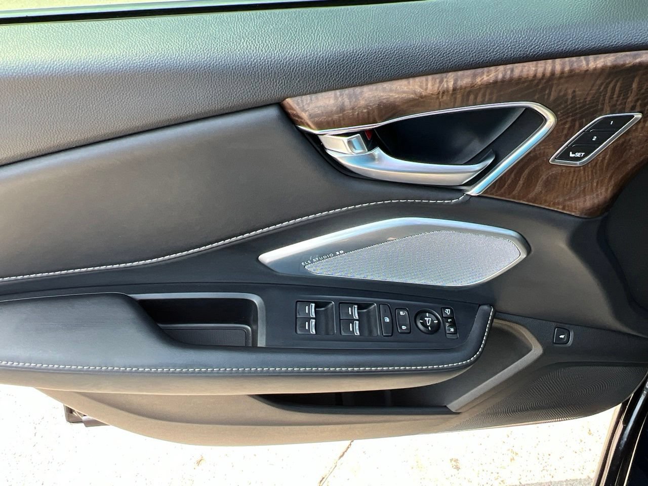 Used 2024 Acura RDX w/ Advance Package AWD/4WD image 11