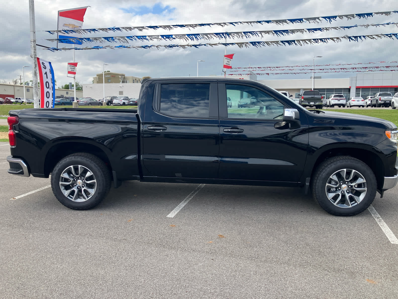 New 2026 Chevrolet Silverado 1500 LT AWD/4WD image 8