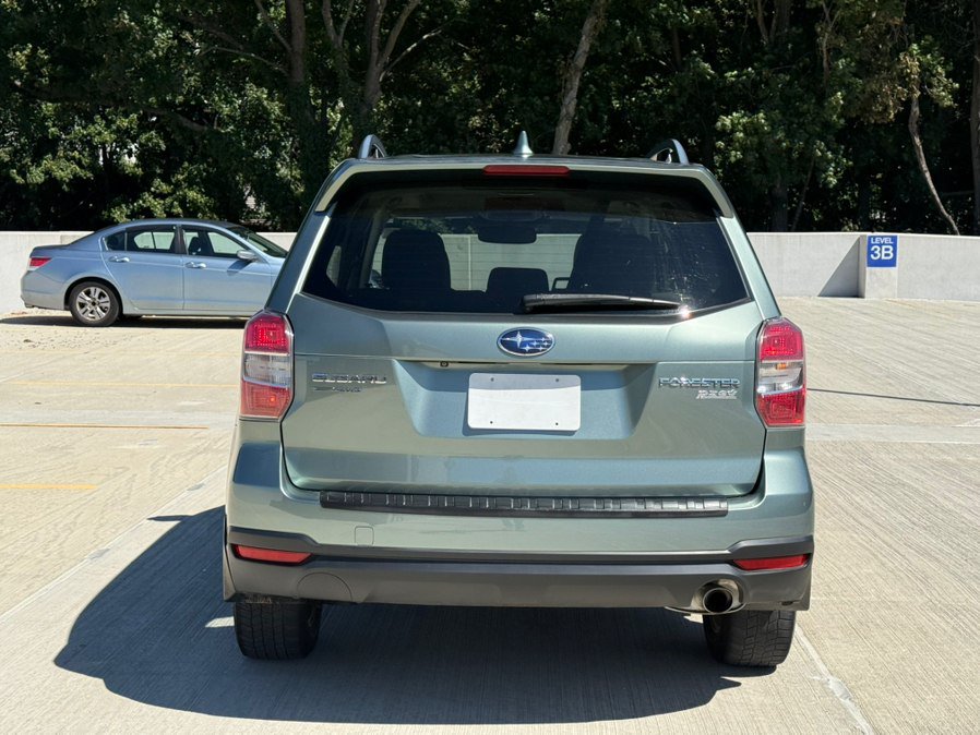 Used 2016 Subaru Forester 2.5i Limited AWD/4WD image 4