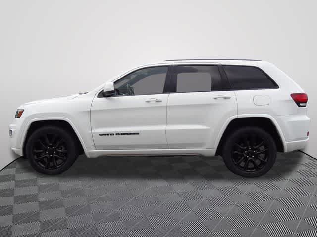 Used 2021 Jeep Grand Cherokee Laredo X AWD/4WD image 2
