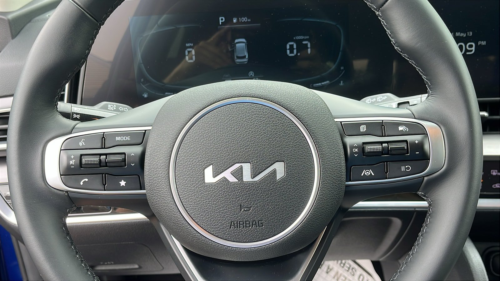 Used 2024 Kia Sportage EX AWD/4WD image 13