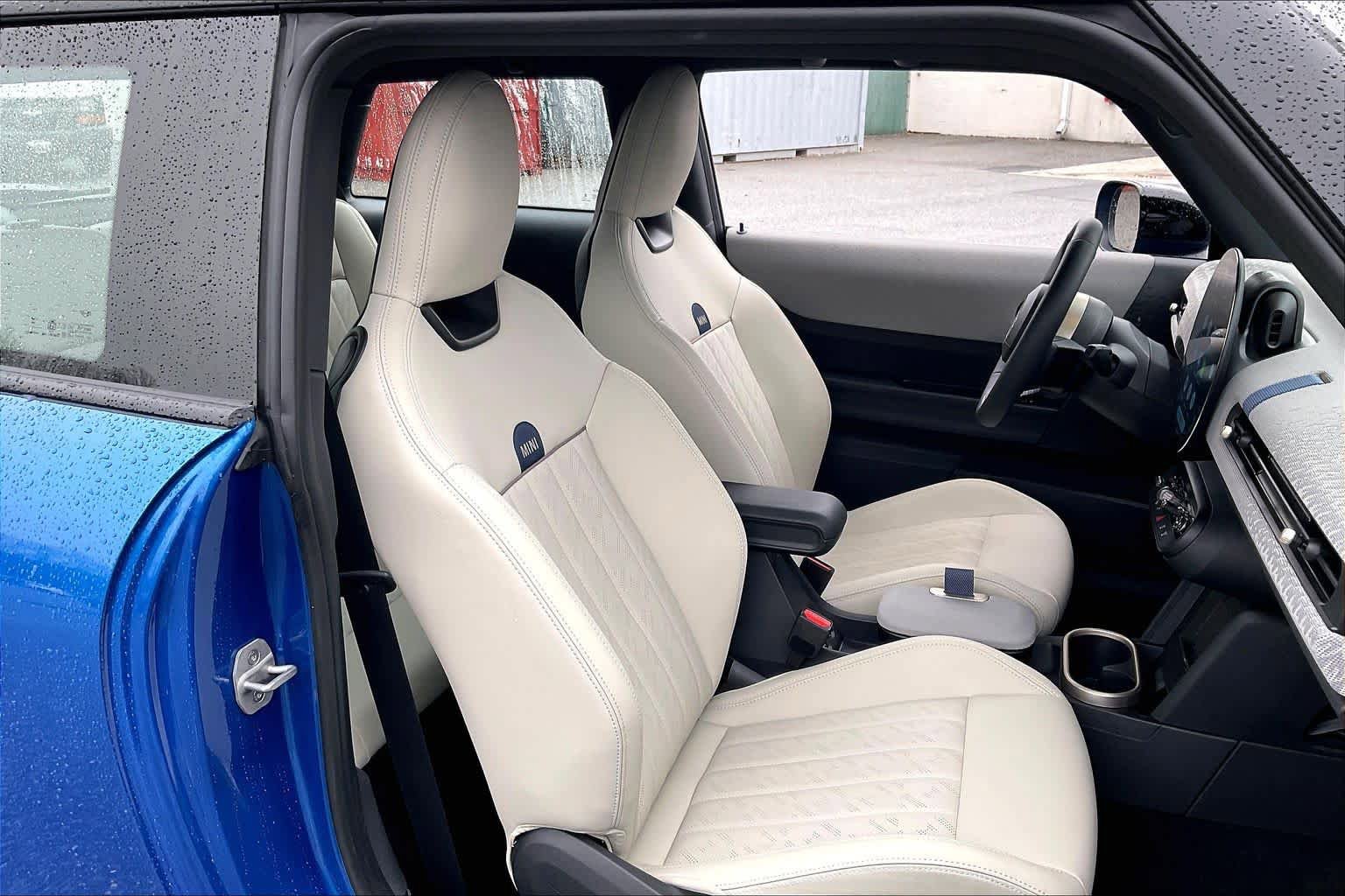 Used 2025 MINI Cooper S FWD image 8
