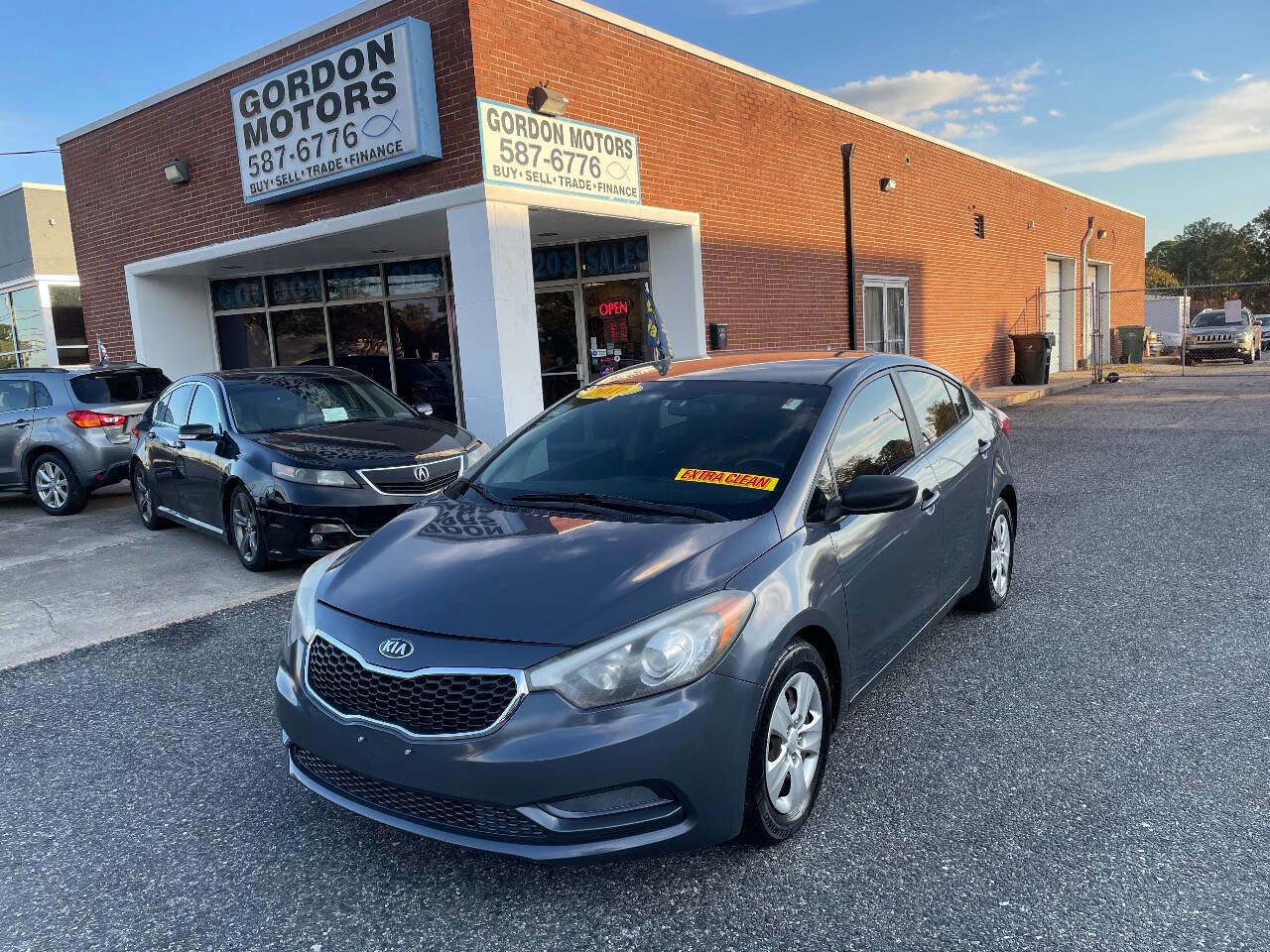 Used 2016 Kia Forte LX image 2