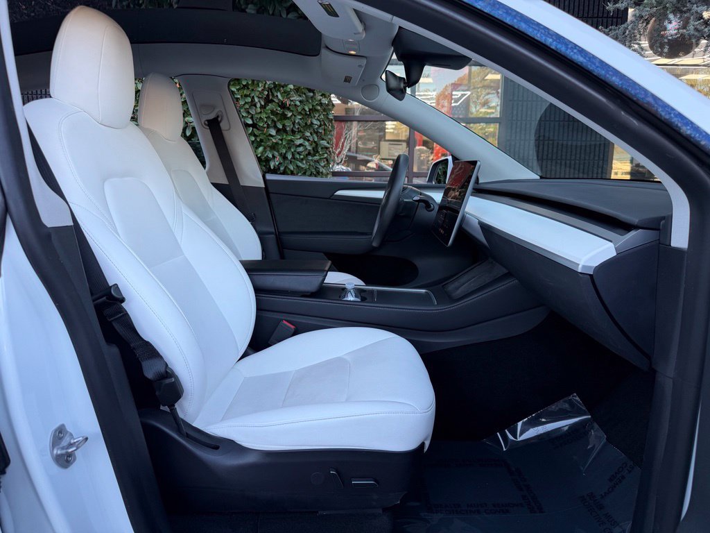 Used 2022 Tesla Model Y Performance AWD/4WD image 33